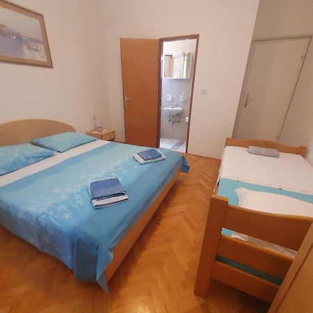 Apartments Karlo Омиш Экстерьер фото