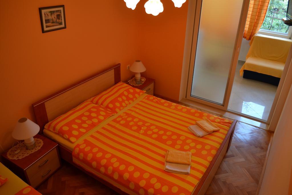 Apartments Karlo Омиш Экстерьер фото