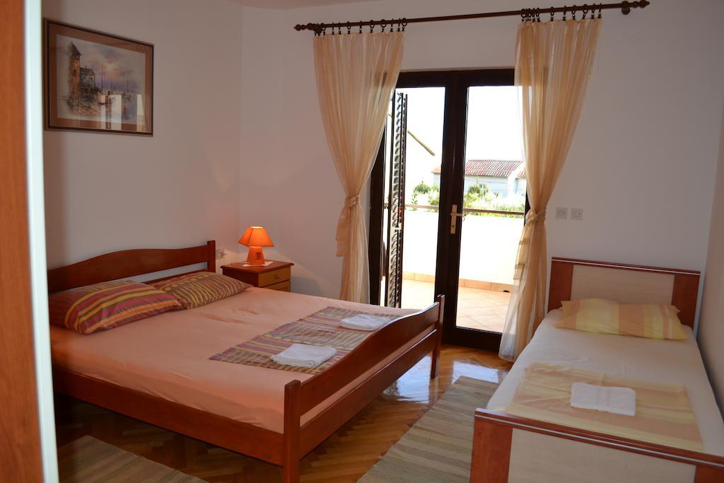 Apartments Karlo Омиш Номер фото