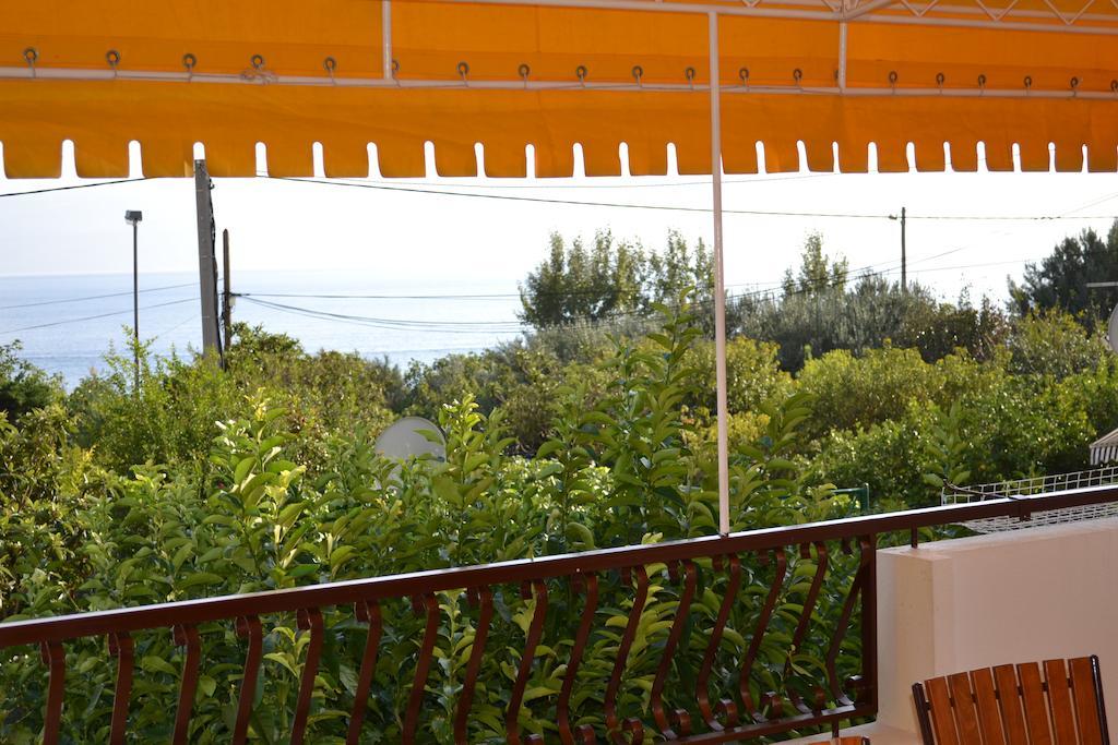 Apartments Karlo Омиш Номер фото