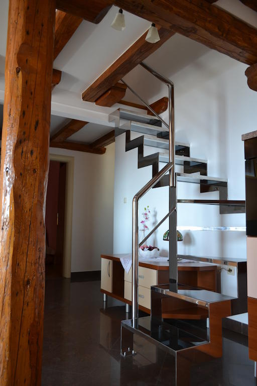 Apartments Karlo Омиш Экстерьер фото